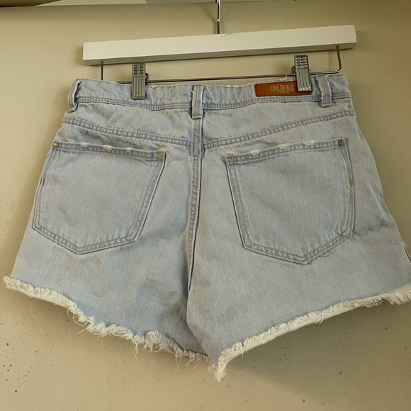 Zara TRF Denim High Rise Distressed Shorts - Picture 3 of 4